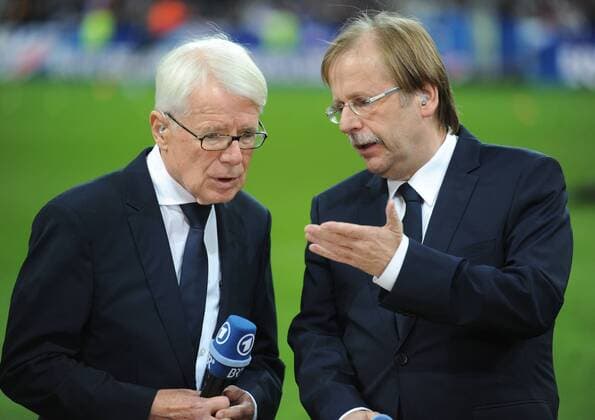 Länderspiel: Frankreich - Deutschland 13.11.2015 in Paris. Die DFB Doppelspitze: Reinhard Rauball (li.) und Rainer Koch. HM