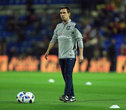 England s Gary Neville looks on International Friendly Länderspiel - Spain vs England - Estadio Jose Rico Perez Stadium - Spain - 13th November 2015 - Picture David Klein Sportimage EDITORIAL USE ONLY. No use with unauthorised audio, video, data, fixture lists, club league logos or live services. Online in-match use limited to 120 images, no video emulation. No use in betting, games or single club league player publications.