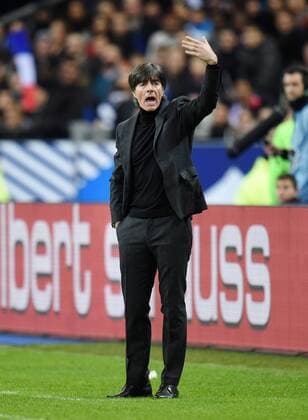 FUSSBALL INTERNATIONAL TESTSPIEL in Paris, Saint-Denis im Stade de France Frankreich - Deutschland 13.11.2015 Trainer Joachim Loew (Deutschland) 