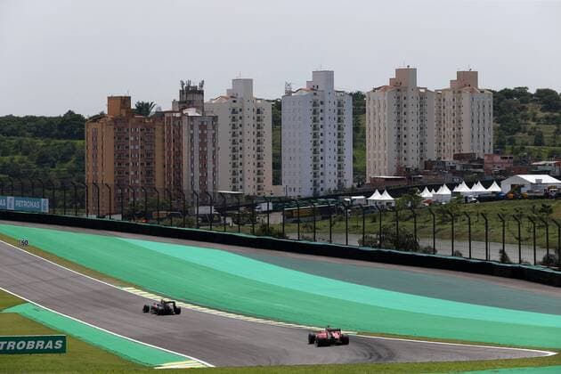 Brazilian Grand Prix, Sao Paulo 12 - 15 November 2015 14.11.2015 - Free Practice 3, Fernando Alonso (ESP) McLaren Honda MP4-30 and Sebastian Vettel (GER) Scuderia Ferrari SF15-T 