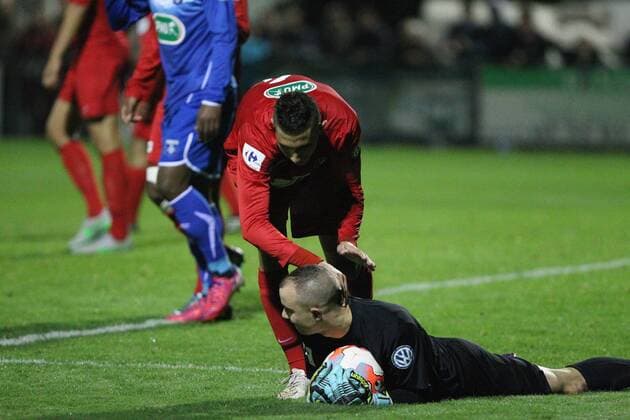 Fußball, Coupe de France, FC Limoges - AJ Auxerre (Limoges) Macahdo Monteiro - Fussball Frankreich, Coupe de France, Limoges FC vs. AJ Auxerre - 14 11 2015 StephanieGrossetete Panoramic 