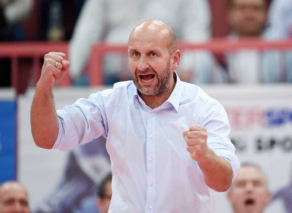 Volleyball 1. Bundesliga Saison 2015 2016 TV Rottenburg - TSV Herrsching 14.11.2015 JUBEL TV Rottenburg; Trainer Hans Peter Mueller - Angstenberger 