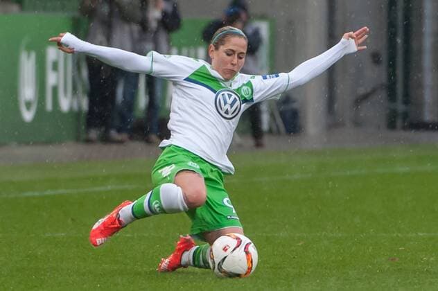 Anna Blässe (Blasse, Blaesse, VfL Wolfsburg, 9) Freisteller, Einzelbild, Aktion, Fussball, Allianz Frauen-Bundesliga, VfL Wolfsburg - SGS Essen, xobx
