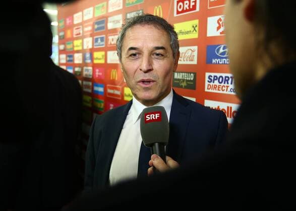 SOCCER - AUT vs SUI, friendly match, preview ALICANTE,SPAIN,15.NOV.15 - SOCCER - OEFB international match Länderspiel Austria vs Switzerland, friendly match, preview, team training camp, mixed zone and departure team AUT at the airport of Alicante. Image shows head coach Marcel Koller (AUT). GEPAxpictures xChristianxOrt
