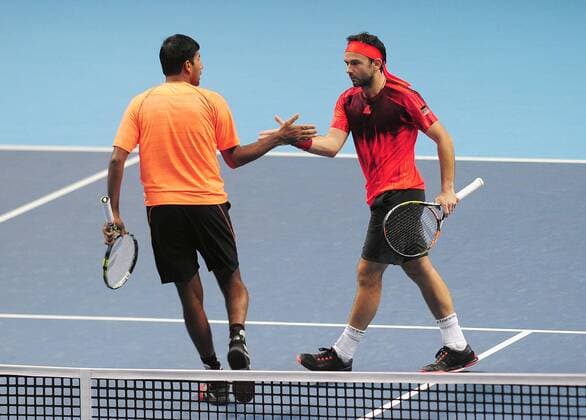 Tennis - 2015 ATP Tennis Herren World Tour Finals at The O2 - Day One Group : Ashe Smith : Mens doubles : Bob Bryan and Mike Bryan (usa) vs. Rohan Bopanna (ind) and Florin Mergea (rou) Rohan Bopanna (ind) and Florin Mergea (rou) COLORSPORT ANDREW COWIE 
