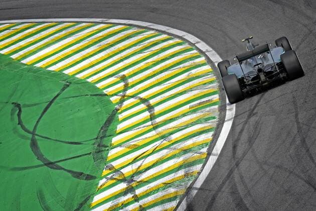Motorsports: FIA Formula One World Championship WM Weltmeisterschaft 2015, Grand Prix of Brazil, 6 Nico Rosberg (GER, Mercedes AMG Petronas Formula One Team), xHOCHxZWEIx