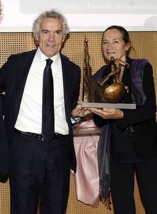 Fußball, Italien, RobertoxDonadoni erhält Premio Giacinto Facchetti Fußball, Italien, RobertoxDonadoni erhält Premio Giacinto Facchetti Db Milano 16 11 2015 Roberto Donadoni-Giovanna Facchetti 