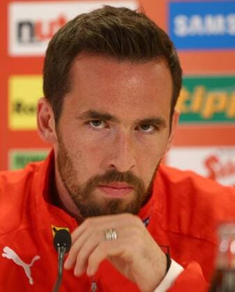 Fußball, Nationalteam Österreich, PK SOCCER - AUT vs SUI, friendly match, preview VIENNA,AUSTRIA,16.NOV.15 - SOCCER - OEFB international match Länderspiel Austria vs Switzerland, friendly match, preview, press conference PK Pressekonferenz team AUT. Image shows Christian Fuchs (AUT). GEPAxpictures xChristianxOrt