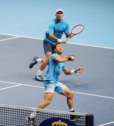 Tennis - 2015 ATP Tennis Herren World Tour Finals at The O2 - Day One Group Fleming McEnroe Doubles: Jean-Julien Rojer (France) & Horia Tecau (Romania) vs. Marcin Matkowski (Poland) & Nenad Zimonjic (Serbia) Jean-Julien Rojer (France) & Horia Tecau (Romania) COLORSPORT ANDREW COWIE 