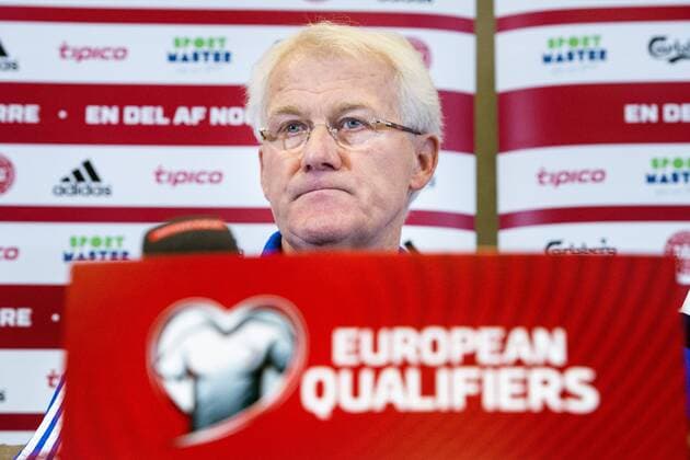 151116 Danmarks förbundskapten Morten Olsen under en presskonferens med Danmarks landslag i fotboll den 16 november 2015 i Helsingör.  Copyright: LUDVIGxTHUNMAN BB151116LT019