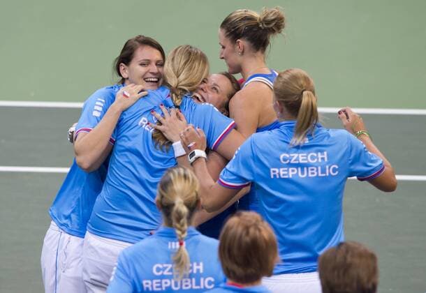 Czech Republic team players celebrate after winning the Fed Cup tennis final match between Czech Republic and Russia in Prague, Czech Republic, November 15, 2015. Czech Republic beat Russia in tennis Fed Cup final 3-2 and defended title. (CTKxPhoto VitxSimanek) CTKPhotoP201511150743101  VIS 025