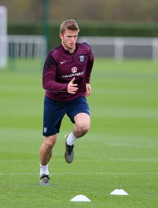 England s Eric Dier in action during training England Training - Tottenham Hotspur Training Ground - England - 16th November 2015 - Picture David Klein Sportimage EDITORIAL USE ONLY. No use with unauthorised audio, video, data, fixture lists, club league logos or live services. Online in-match use limited to 120 images, no video emulation. No use in betting, games or single club league player publications.