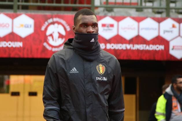 Fußball, Training Nationalteam Belgien - BRUSSELS, BELGIUM: Belgium s Christian Benteke arrives for a training session of the Red Devils, the Belgian national soccer team, Monday 16 November 2015, in Brussels. Tomorrow the Devils are playing Spain in preparation of the Euro2016 European Championships. BRUNOxFAHY  x04741292x