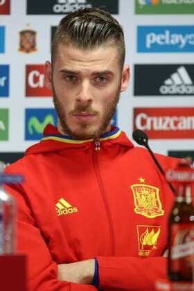 Fußball, PK Nationalteam Spanien - BRUSSELS, BELGIUM: Spain s goalkeeper David de Gea pictured during a press conference PK Pressekonferenz of the Spanish national soccer team, Monday 16 November 2015, in Brussels. Tomorrow Spain is playing the Red Devils, the Belgian national soccer team, in preparation of the Euro2016 European Championships. BRUNOxFAHY  x04741407x