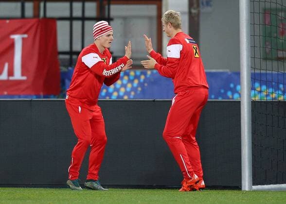 SOCCER - AUT vs SUI, friendly match, preview VIENNA,AUSTRIA,16.NOV.15 - SOCCER - OEFB international match Länderspiel Austria vs Switzerland, friendly match, preview, final training team AUT. Image shows Marcel Sabitzer and Martin Hinteregger (AUT). GEPAxpictures xChristianxOrt