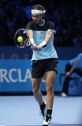 18.11.2015 the O2 London, England. ATP Tennis Herren Tour Finals Day 4 Rafael Nadal (ESP) defeats Andy Murray (GBR) by a score 6-4, 6-1 during the Day Four Barclays ATP World Tour Finals from the O2 Arena xHongboxChenx  ActionPlus11682704