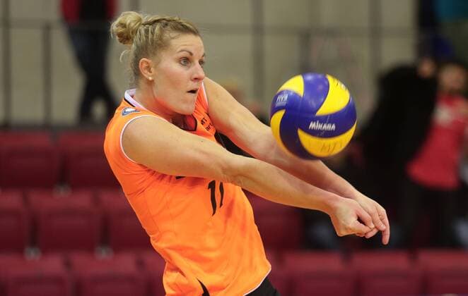 Stuttgart , Volleyball DVV Pokal Viertelfinale , Allianz MTV Stuttgart vs. Schweriner SC , Lisa Thomsen ( Allianz )