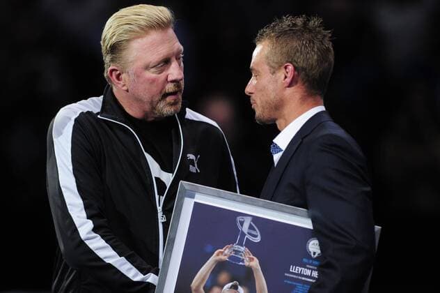 Tennis - 2015 ATP Tennis Herren World Tour Finals at The O2 - Day Four Lleyton Hewitt Presentation on his retirement Lleyton Hewitt ( Australia) is congratulated by Boris Becker during the presentation COLORSPORT ANDREW COWIE 
