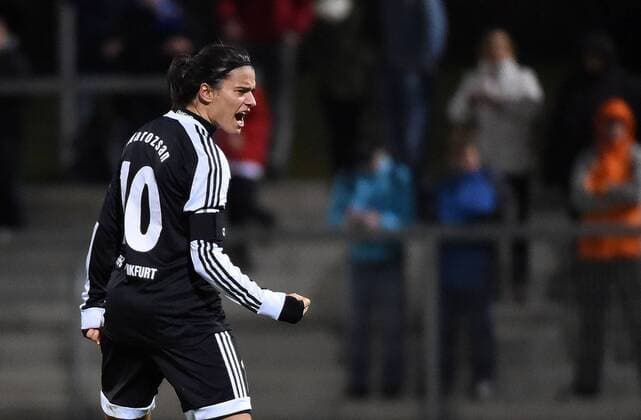 18.11.2015, xjhx, Fussball UEFA Champions League, 1.FFC Frankfurt - LSK Kvinner, emspor, v.l. Dzsenifer Marozsan (1.FFC Frankfurt) jubeln jubelt nach Spielende. celebrate the goal, Torjubel zum