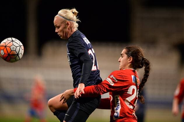 Caroline Seger (psg) - Sedje Abrahamsson (ore) FOOTBALL : Paris SG vs Orebro - Frauen Champions League Frauenfussball - 14 10 2015 AnthonyBIBARD FEP Panoramic 