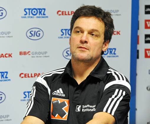 Schaffhausen, Schweiz 19.11.2015 Handball, M‰nner; Champions League Kadetten Schaffhausen vs HC Metalurg Skopje Trainer Markus BAUR, Kadetten