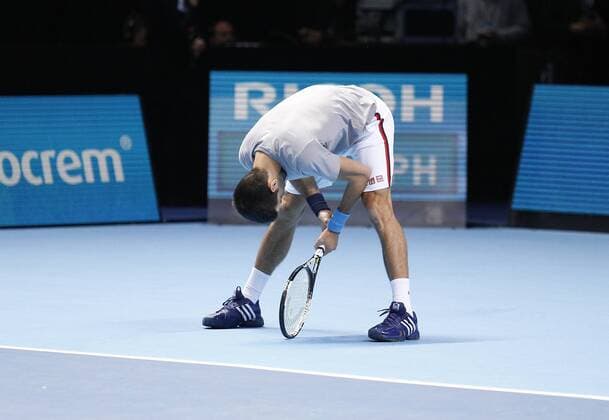 21.11.2015 the O2 London, England. ATP Tennis Herren Tour Tennis Finals Day 7. Novak Djokovic (SRB) practices before his semi-final match against Rafael Nadal (ESP) during Day Seven Barclays ATP World Tour Finals from the O2 Arena xHongboxChenx  ActionPlus11683157