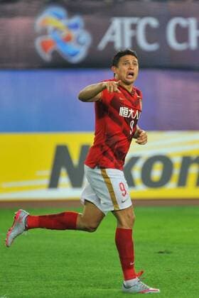 Elkeson de Oliveira Cardoso of China s Guangzhou Evergrande reacts after scoring a goal against UAE s Al Ahli during their second final match of the AFC Champions League 2015 in Guangzhou city, south China s Guangdong province, 21 November 2015. China s Guangzhou Evergrande defeated UAE s Al Ahli 1-0 to win the AFC Champions League 2015. Elkeson scores to lead Guangzhou Evergrande to win AFC Champions League  20151121_34270