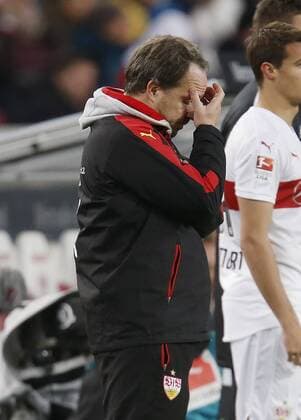 Enttäuschung Stuttgart , Trainer Alexander Zorniger (VfB) . VfB Stuttgart-FC Augsburg . Stuttgart, GER, 21.11.2015, 13. Spieltag Fussball-Bundesliga 2015-2016.