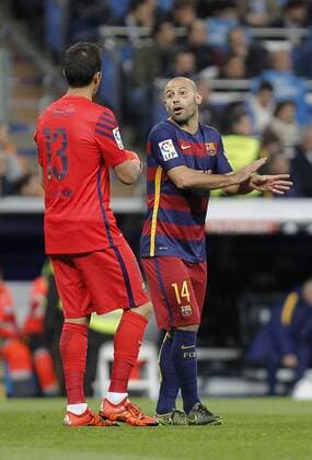Fußball, El Clasico, Real Madrid - FC Barcelona Football match between Real Madrid and Barcelona FC (Barca) of the 2015 2016 Spanish League, held at the Santiago Bernabeu stadium, in Madrid 11 21 2015. Mascherano 