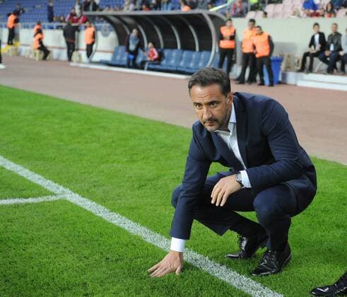 Turkey superlig match between Mersin Idman Yurdu and Fenerbahce in Mersin on November 21,2015. Final Score: Mersin Idman Yurdu 1 - Fenerbahce 3 Pictured: Coach Vitor Pereira of Fenerbahce.