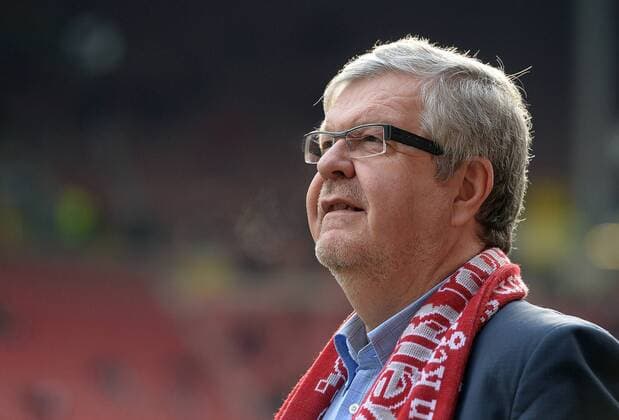 22.11.2015, xjhx, Fussball 1.Bundesliga, 1.FC Kaiserlautern - FSV Frankfurt, emspor, v.l. Prof. Dr. Dieter Rombach (Aufsichtsratsvorsitzender 1. FC Kaiserslautern)