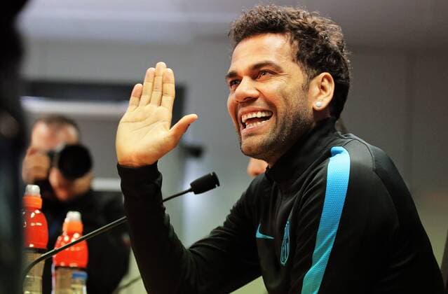 BARCELONA -november 23- BARCELONA: Dani Alves in the press conference PK Pressekonferenz previous to the Champions League match against Roma. Photo: Joan Valls Urbanandsport Cordon Press 