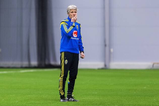 Fußball, Damen, WM, Nationalteam Schweden Training 151123 Sveriges förbundskapten Pia Sundhage under en träning med det svenska damlandslaget i fotboll den 23 november 2015 i Stockholm.  Copyright: ANDREASxLxERIKSSON BB151123BB092