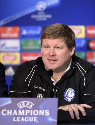 Fußball, Champions League, KAA Gent PK - LYON, FRANCE: Gent s head coach Hein Vanhaezebrouck pictured during a press conference PK Pressekonferenz of KAA Gent, in Lyon, France, Monday 23 November 2015. Belgian first league soccer team KAA Gent will play tomorrow its fifth game in the group H, in the group stage of the Uefa Champions League competition against French club Olympique Lyonnais . YORICKxJANSENS  x04744876x