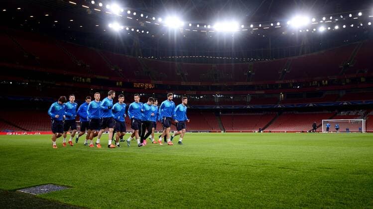 Fußball, Champions League, Dinamo Zagreb Training GNK Dinamo training - London, UK 23.11.2015.,London - Nogometasi GNK Dinamo Zagreb odradili trening na Emirates stadionu i odrzali konferenciju za medije uoci sutrasnjeg ogleda s Arsenalom.  MarkoxPrpic PIXSELL