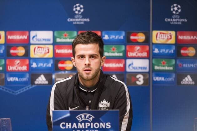 SPAIN - 23th Nov: Pjanic during the press conference PK Pressekonferenz before the match between FC Barcelona Barca - AS Roma, for the round 5 of the Liga BBVA, played at Camp Nou Stadium on 23th Nov 2015 in Barcelona, Spain. (Credit: Joan Valls Urbanandsport Nur Photo) 