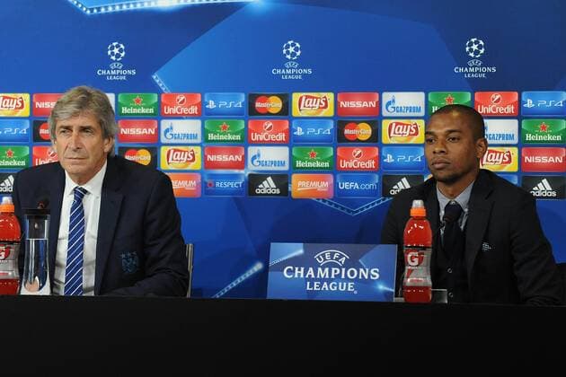 Fußball, Champions League, Manchester City PK IPP20151124 Football - soccer: UEFA Champions League, Conferenza stampa pre partita - Juventus Turin - Manchester city, manuel pellegrini allenatore del Manchester City con Fernandinho (Hinweis: Verwendung nur in Deutschland - only Germany) xHOCHxZWEIx xItalyxPhotoxPressx 