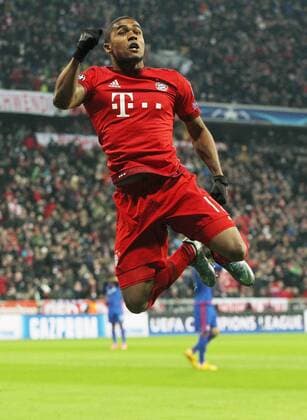 Muenchen Douglas Costa (FC Bayern Muenchen) Jubel nach dem 1:0 FC Bayern Muenchen vs. Olympiakos Piraeus, Fussball, Champions League, 24.11.2015, Copyright: Langerx xEibner-Pressefoto EP_HLR