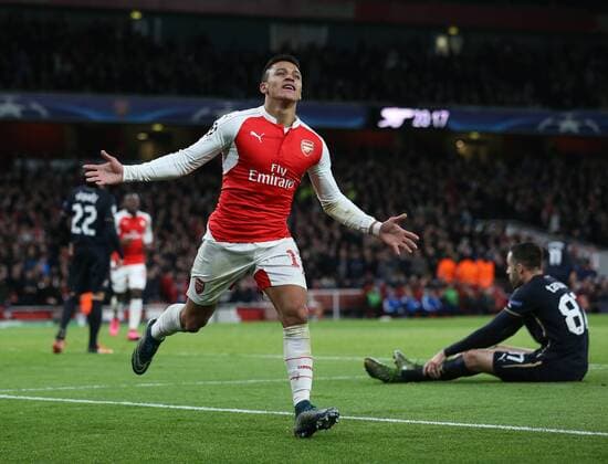 Fußball, Champions League, FC Arsenal - Dinamo Zagreb Arsenal s Alexis Sanchez celebrates scoring his sides second goal UEFA Champions League- Arsenal v Dinamo Zagreb - Emirates Stadium - England - 24th November 2015 - Picture David Klein Sportimage EDITORIAL USE ONLY. No use with unauthorised audio, video, data, fixture lists, club league logos or live services. Online in-match use limited to 120 images, no video emulation. No use in betting, games or single club league player publications.