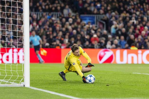 Fußball, Champions League, FC Barcelona - AS Rom SPAIN - 24th Nov: Lionel Messi second goal action during the match between FC Barcelona Barca - AS Roma, for the round 5 of the Champions League, played at Camp Nou Stadium on 24th Nov 2015 in Barcelona, Spain. (Credit: Mikel Trigueros Urbanandsport Cordon Press) 