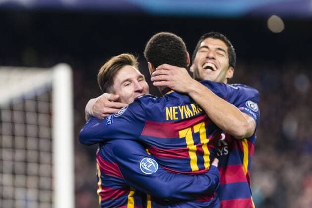 Fußball, Champions League, FC Barcelona - AS Rom SPAIN - 24th Nov: Lionel Messi celebrates scoring the goal with Neymar jr. and Luis Suarez during the match between FC Barcelona Barca - AS Roma, for the round 5 of the Champions League, played at Camp Nou Stadium on 24th Nov 2015 in Barcelona, Spain. (Credit: Mikel Trigueros Urbanandsport Cordon Press) 