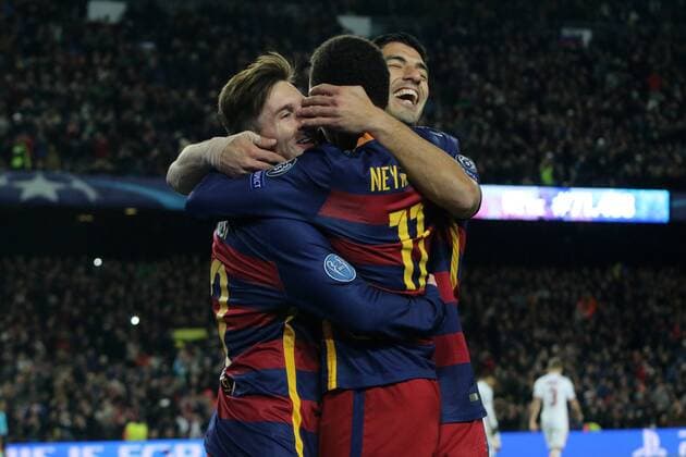 Fußball, Champions League, FC Barcelona - AS Rom Lionel Messi Barcelona 5-0 festeggiato da Neymar e Luis Suarez Barcelona Goal Celebration Lionel Messi Barcelona - Barcelona, 24.11.2015 - Fussball - UEFA Champions League 2015 2016 - FC Barcelona vs AS Roma - lucaxpagliaricci