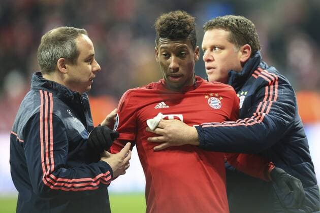 24.11.2015, Fussball Championsleague 2015 2016, Vorrunde, 5.Spieltag, FC Bayern München - Olympiakos Piräus, in der Allianz-Arena München. Kingsley Coman (Bayern München) blutet an der Nase nach seinem Tor. 