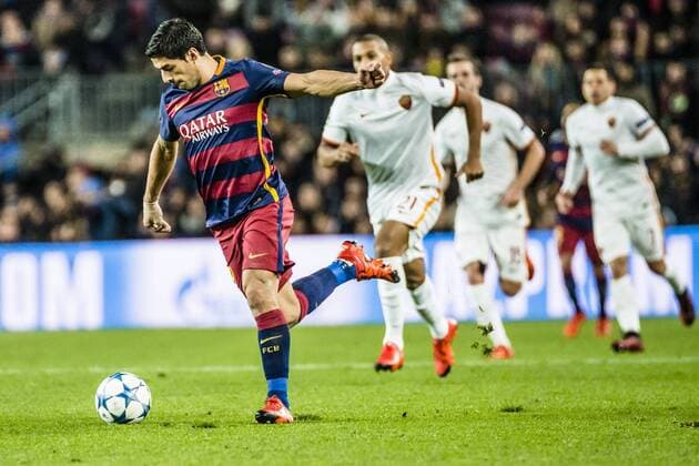 Nov. 24, 2015 - Barcelona, Catalonia, Spain - FC Barcelona Barca s forward SUAREZ in action against the AS Roma in the Champions League match between FC Barcelona and AS Roma at the Camp Nou stadium in Barcelona FC Barcelona v AS Roma - UEFA Champions League - ZUMAo105