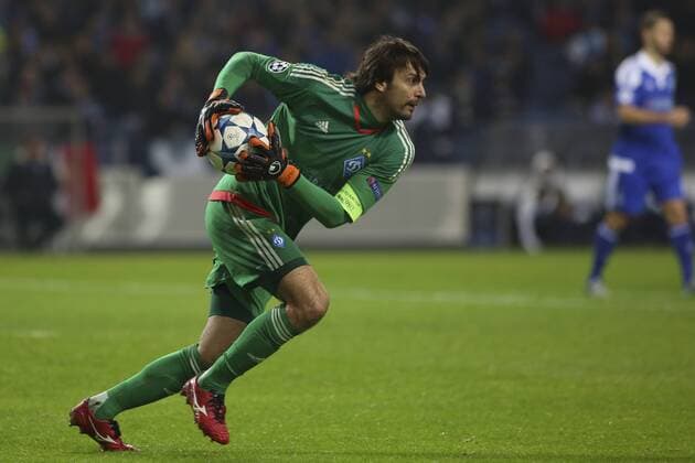 Nov. 24, 2015 - Porto, Portugal - Dynamo Kiev s goalkeeper Olexandr Shovkovskiy during the UEFA Champions League match between FC Porto and FC Dynamo Kyiv, at Dragao Stadium in Porto on November 24, 2015. UEFA Champions League match between FC Porto and FC Dynamo Kyiv  - ZUMAn230