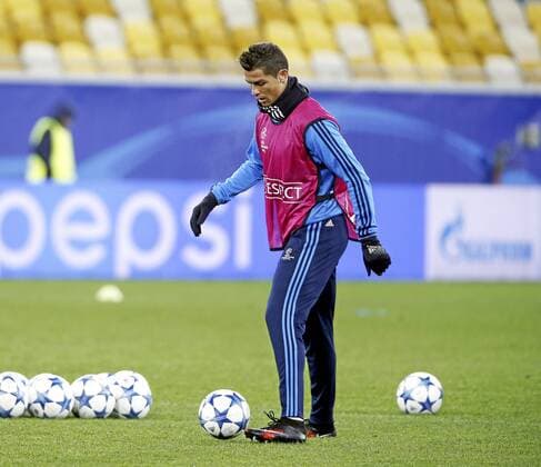 Real Madrid training session before the Champions League match against Shakhtar Donetsk. In this picture, Cristiano Ronaldo. xFOTOxCHEMAxREYx 