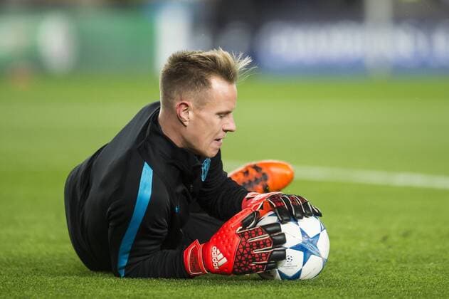goalkeeper Marc-Andre Ter Stegen of FC Barcelona Barca Barcelona v AS Roma Topvoetbal 2015 2016 xVIxGerritxvanxKeulenxIVx 4623818