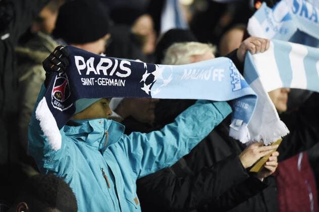 Fans - Champions League, Paris Saint Germain PSG.  Copyright: PETTERxARVIDSON BB151125PA090