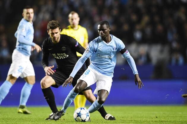 Fußball, Champions League, Malmö FF - Paris St. Germain Thiago Motta, Enock Kofi Adu - Malmö, Schweden - Champions League, Malmö FF vs. Paris Saint Germain PSG.  Copyright: LUDVIGxTHUNMAN BB151125LT030