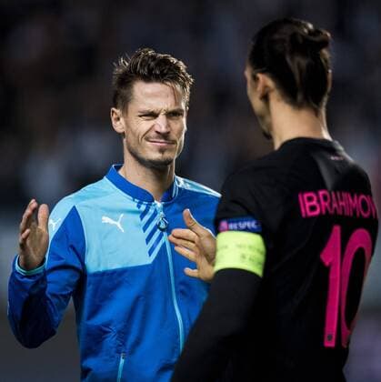 Fußball, Champions League, Malmö FF - Paris St. Germain Markus Rosenberg, Zlatan Ibrahimovic - Malmö, Schweden - Champions League, Malmö FF vs. Paris Saint Germain PSG.  Copyright: PETTERxARVIDSON BB151125PA120